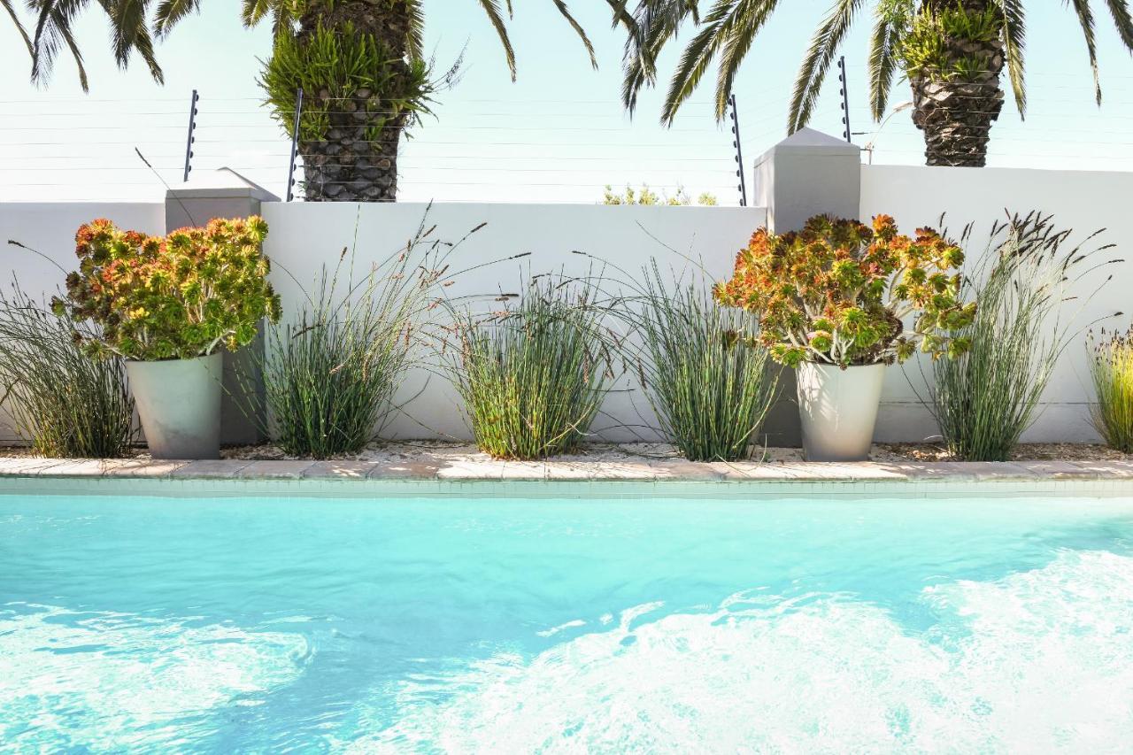 Four Palms Accommodation Дърбанвил Екстериор снимка