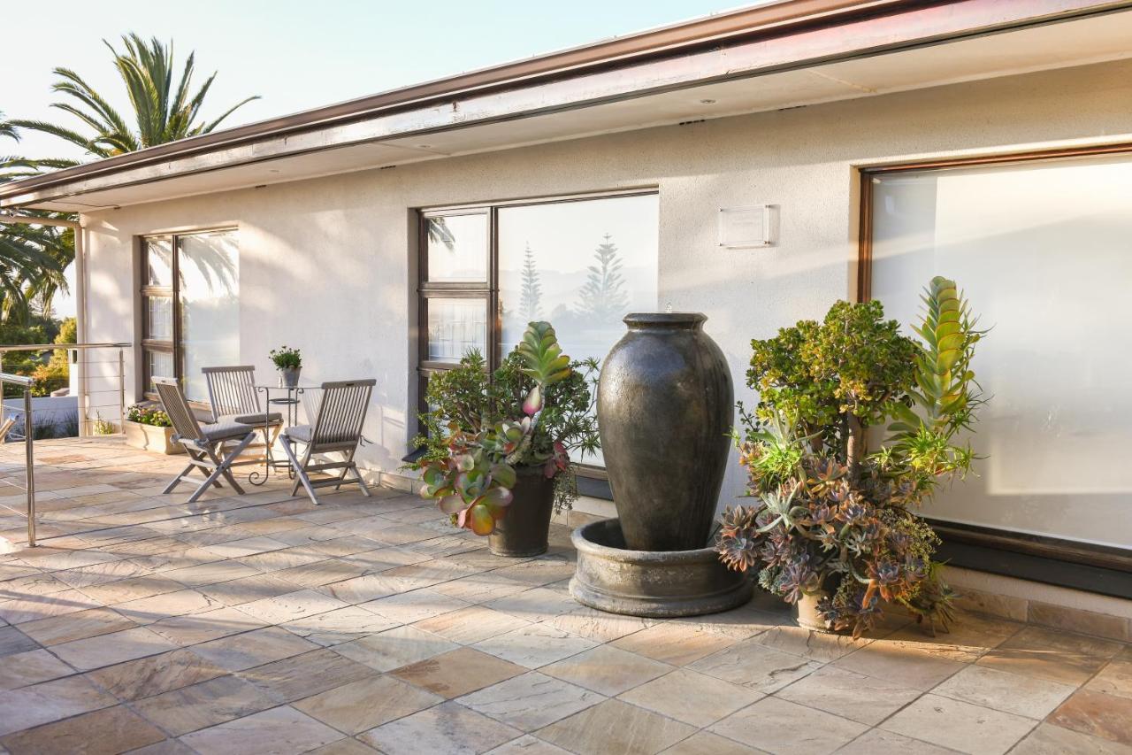 Four Palms Accommodation Дърбанвил Екстериор снимка