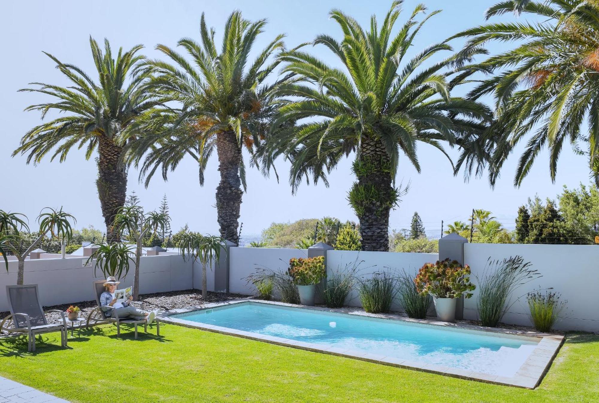 Four Palms Accommodation Дърбанвил Екстериор снимка