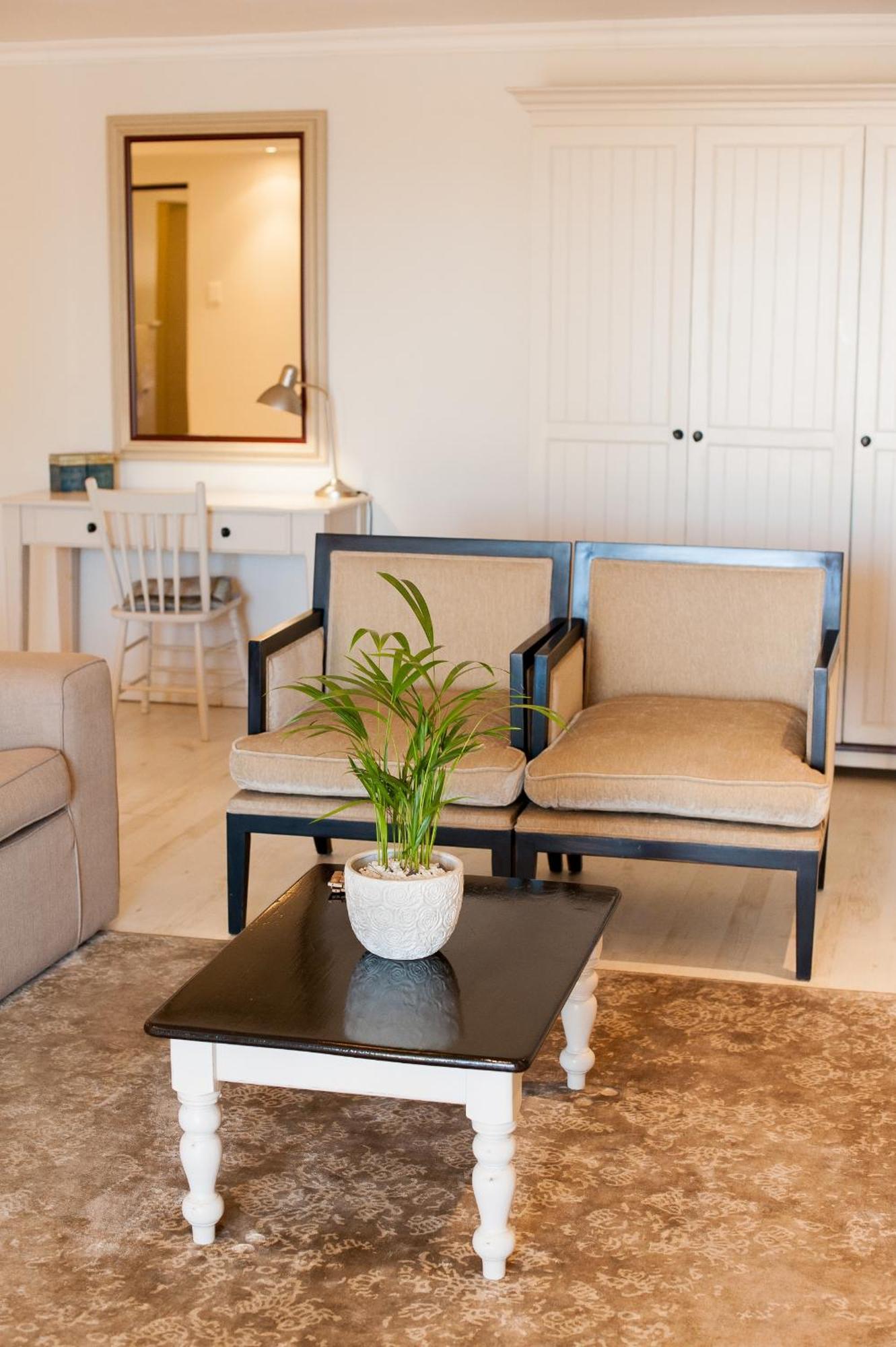 Four Palms Accommodation Дърбанвил Екстериор снимка