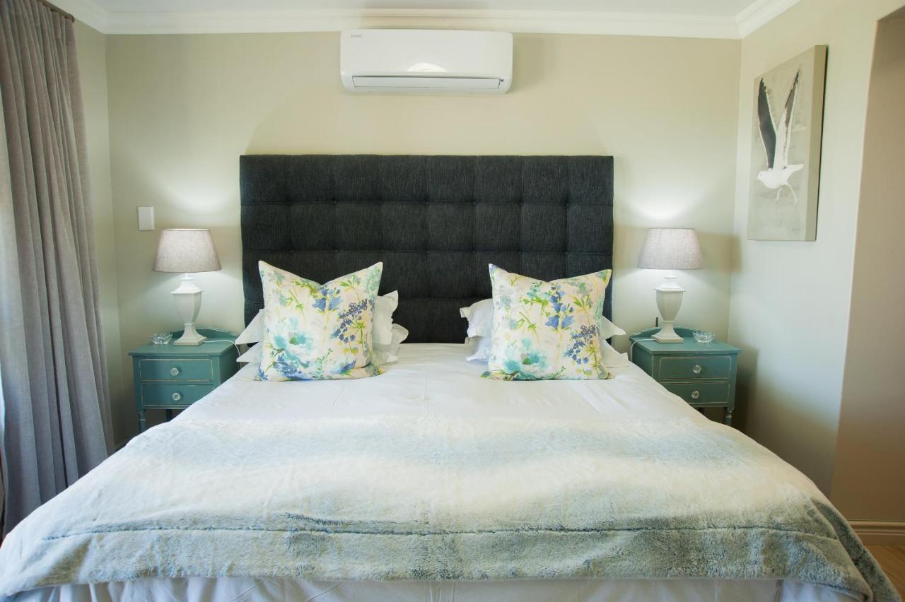 Four Palms Accommodation Дърбанвил Екстериор снимка
