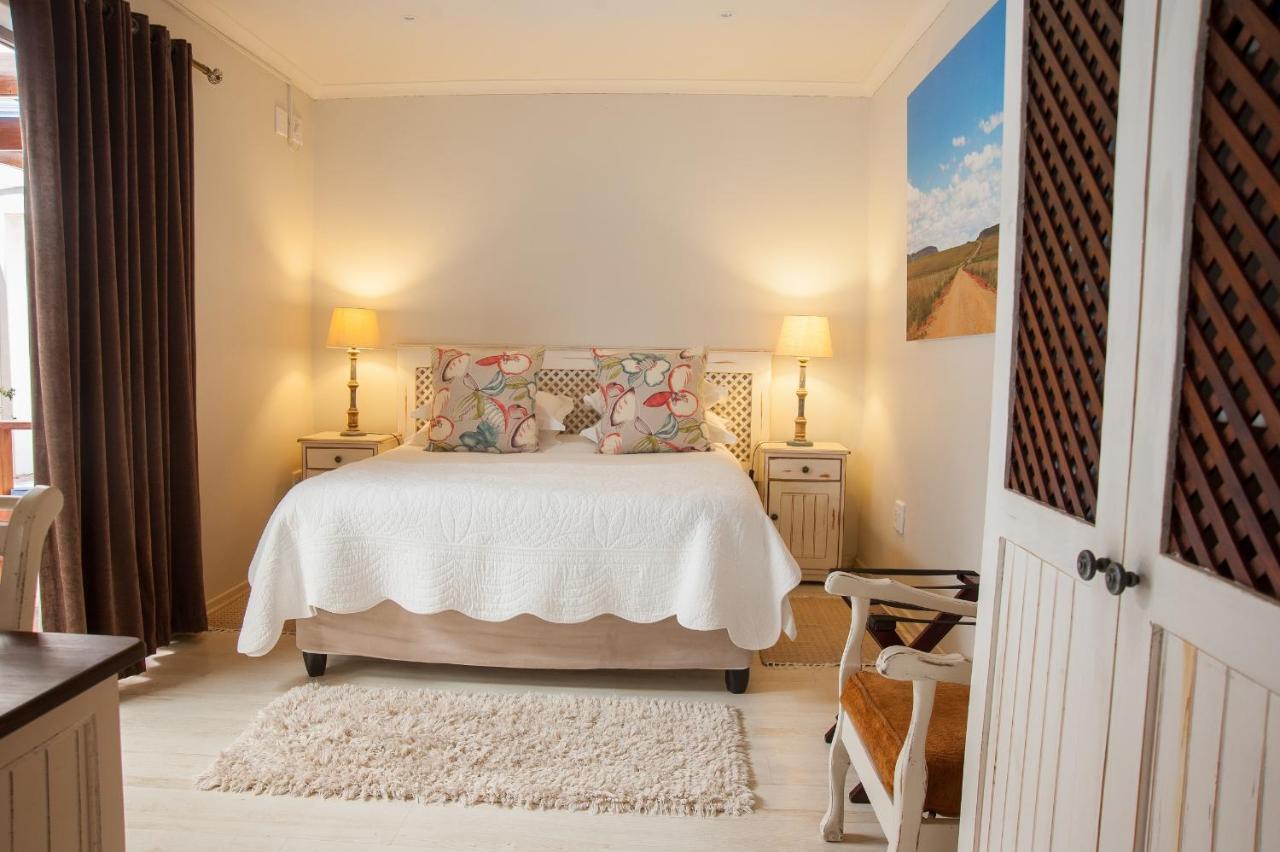 Four Palms Accommodation Дърбанвил Екстериор снимка